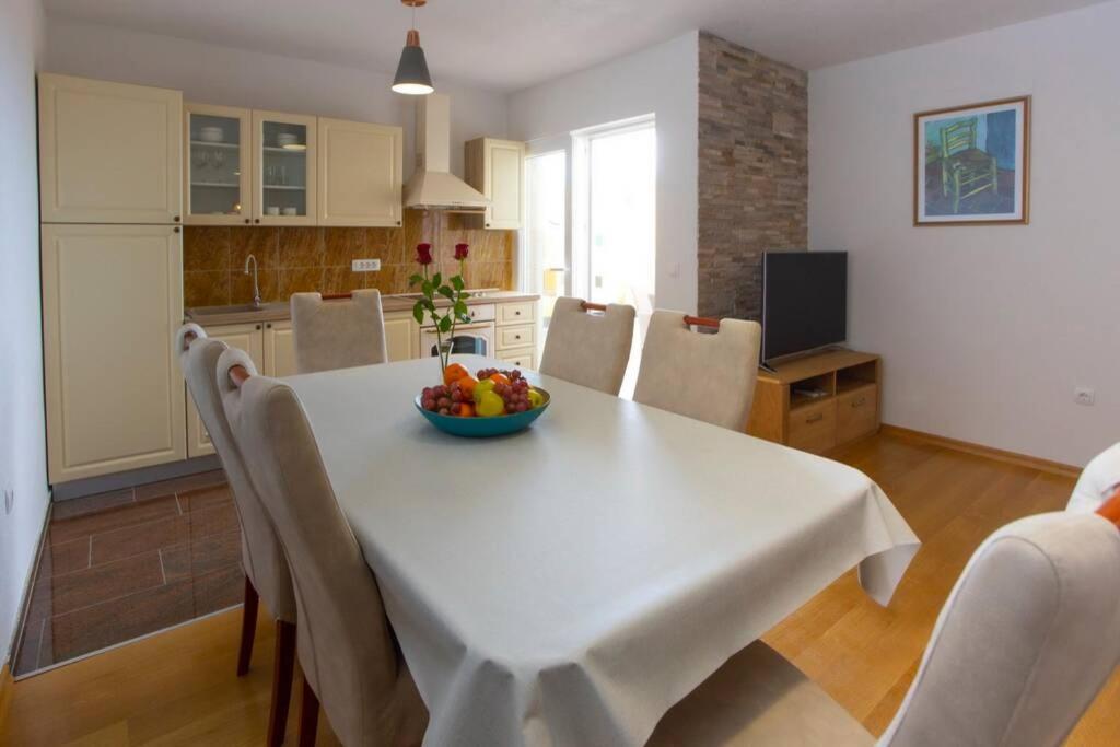 Apartments Vladimir #4 Makarska Ngoại thất bức ảnh